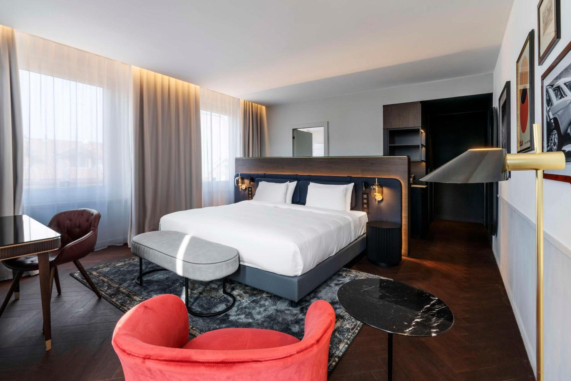 Radisson Collection Hotel, Santa Sofia มิลาน ภายนอก รูปภาพ Deluxe room